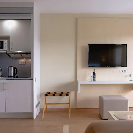 Hl Nardos - Only Adults